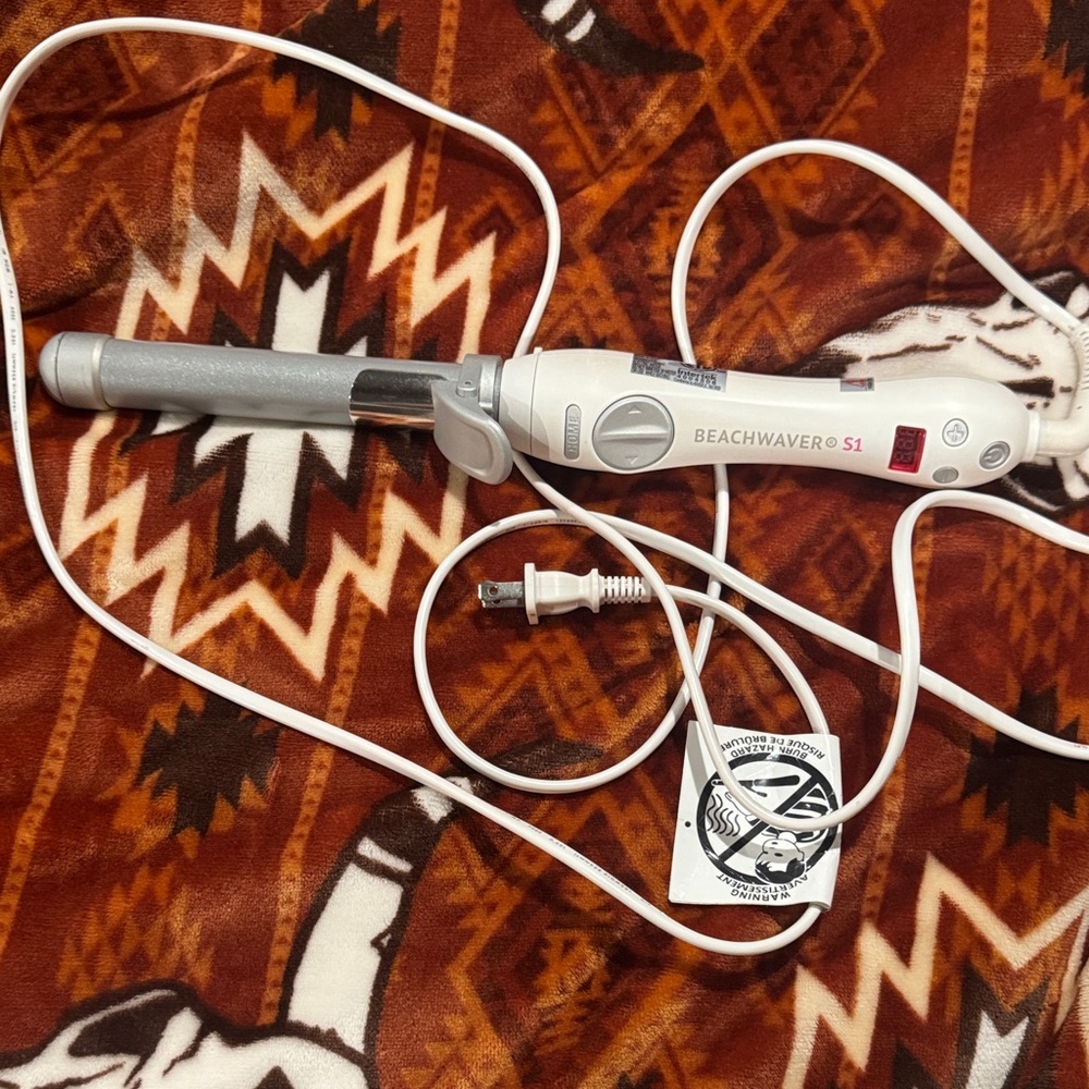 Beachwaver S1 White Hair Curler